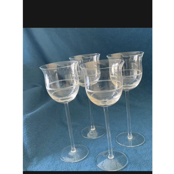 None Dining Vintage 4 Long Stemmed Wine Glasses With Etched Stripes